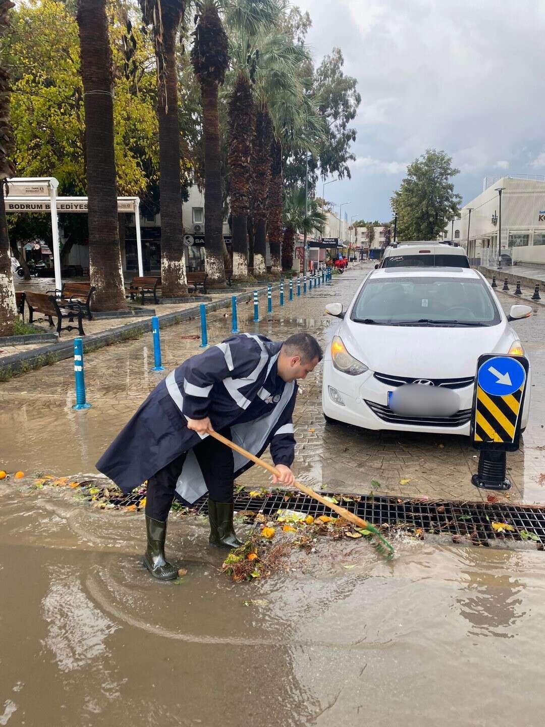 Bodrum’da Metrekareye 45 Kilogram Yağış Düştü: Başkan Mandalinci Çalışmaları Yerinde İnceledi 2